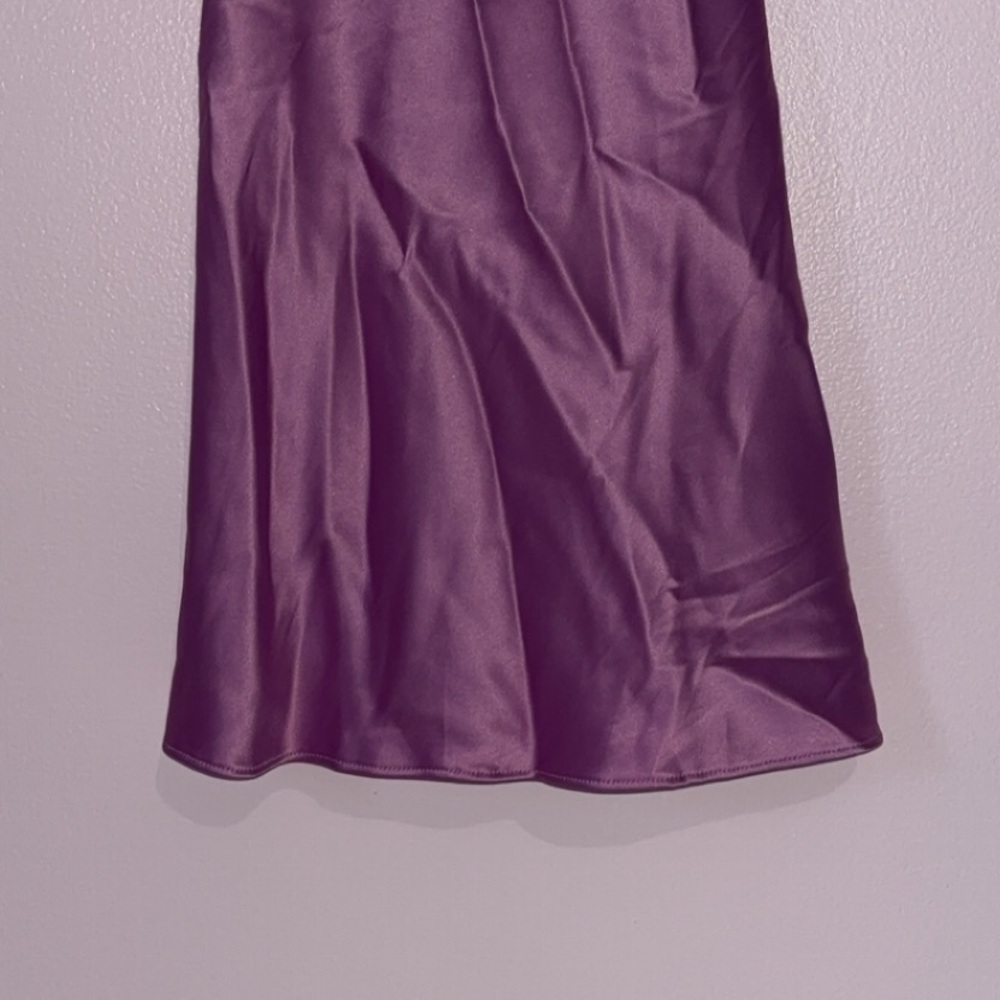 NWOT Victoria Secret Lace Plunge Slip - Picture 7 of 14